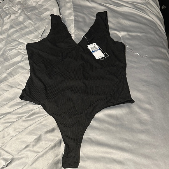 just polly Tops - Black Ribbed Bodysuit
